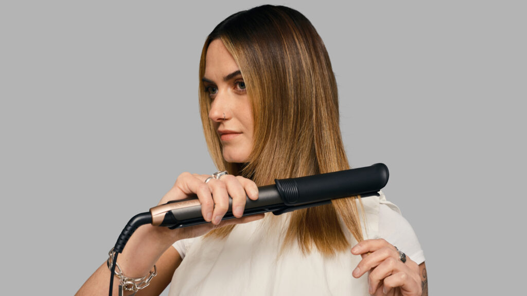 Valentinstags-Styling mit dem One Straight & Curl Styler von Remington