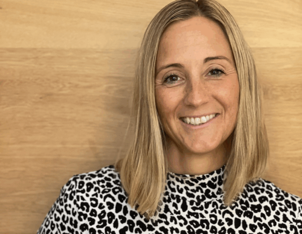 Portraitbild der ehemaligen Skirennläuferin Michaela Kirchgasser